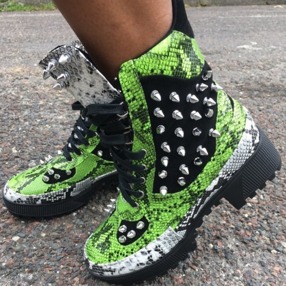 cape robbin snake boots